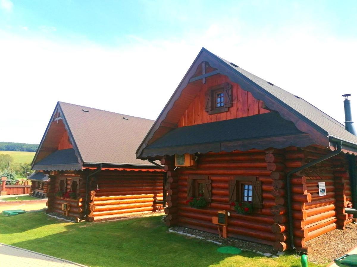 Ubytovanie Koliba Pacho - Zrub Zuzka Prievidza Exterior foto